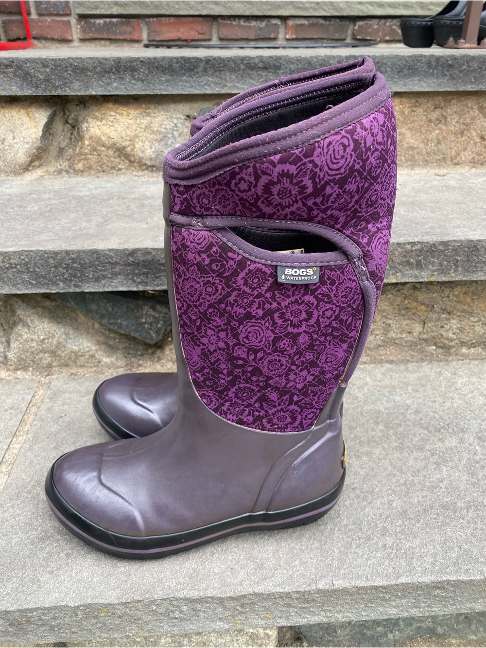 Bogs Women's 8 Euro 38 Purple Floral Winter Snow Boots